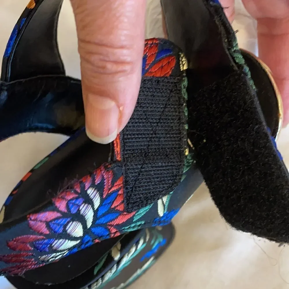 VANELI FLORAL BLACK SATIN FABRIC BLOCK HEE…